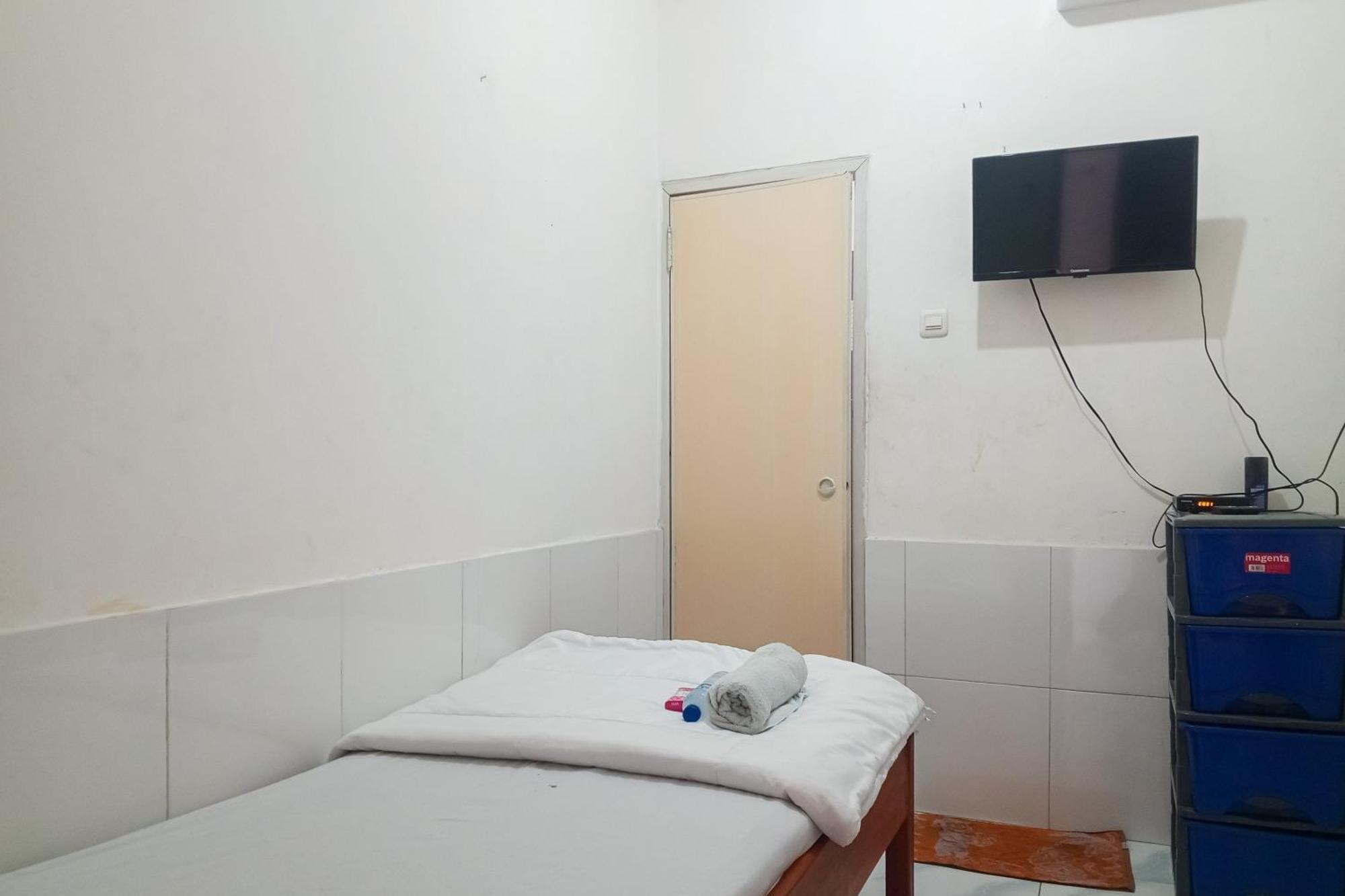Malibu Syariah Bogor Redpartner Hotel Exterior foto